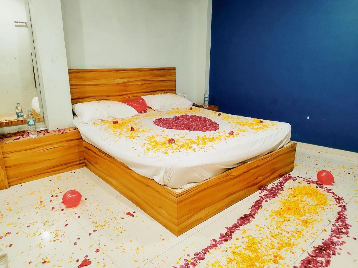 Hotel Shree chandram - 10min walking distance to shreenathji temple Nāthdwāra Buitenkant foto